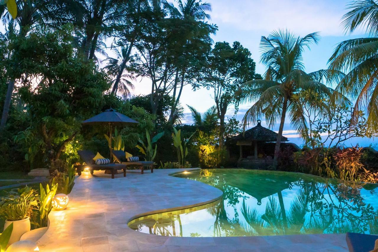 Bondalem Bliss - Luxury Beachfront Villa Tejakula Exterior foto